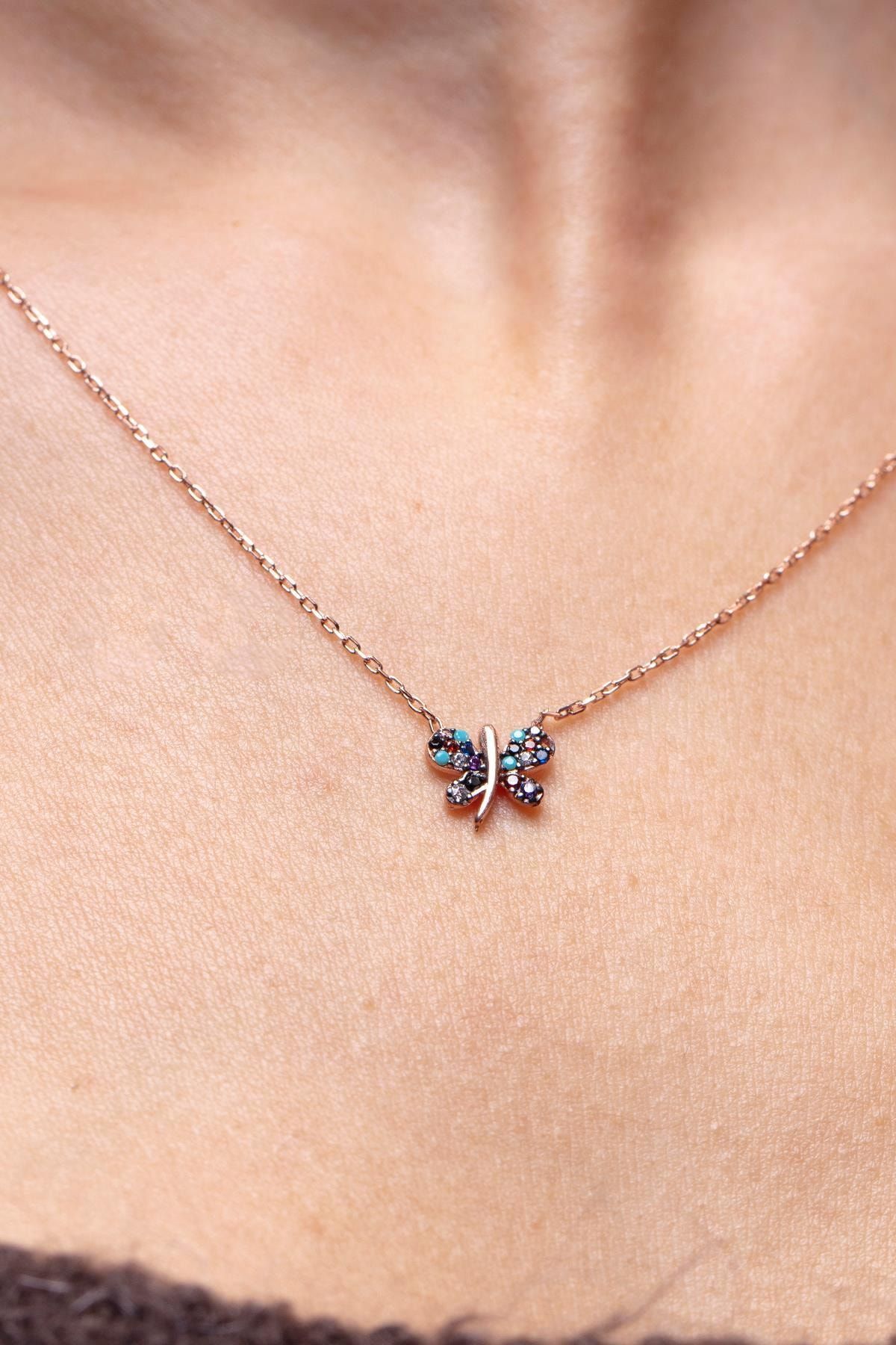 Ninova Silver Mix Taşlı Kelebek Model Gümüş Kolye