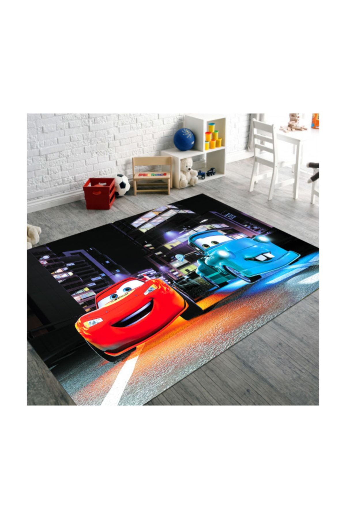 Herms Veronya Şimşek Mcqueen Desenli Kaymaz Taban Çocuk Halısı