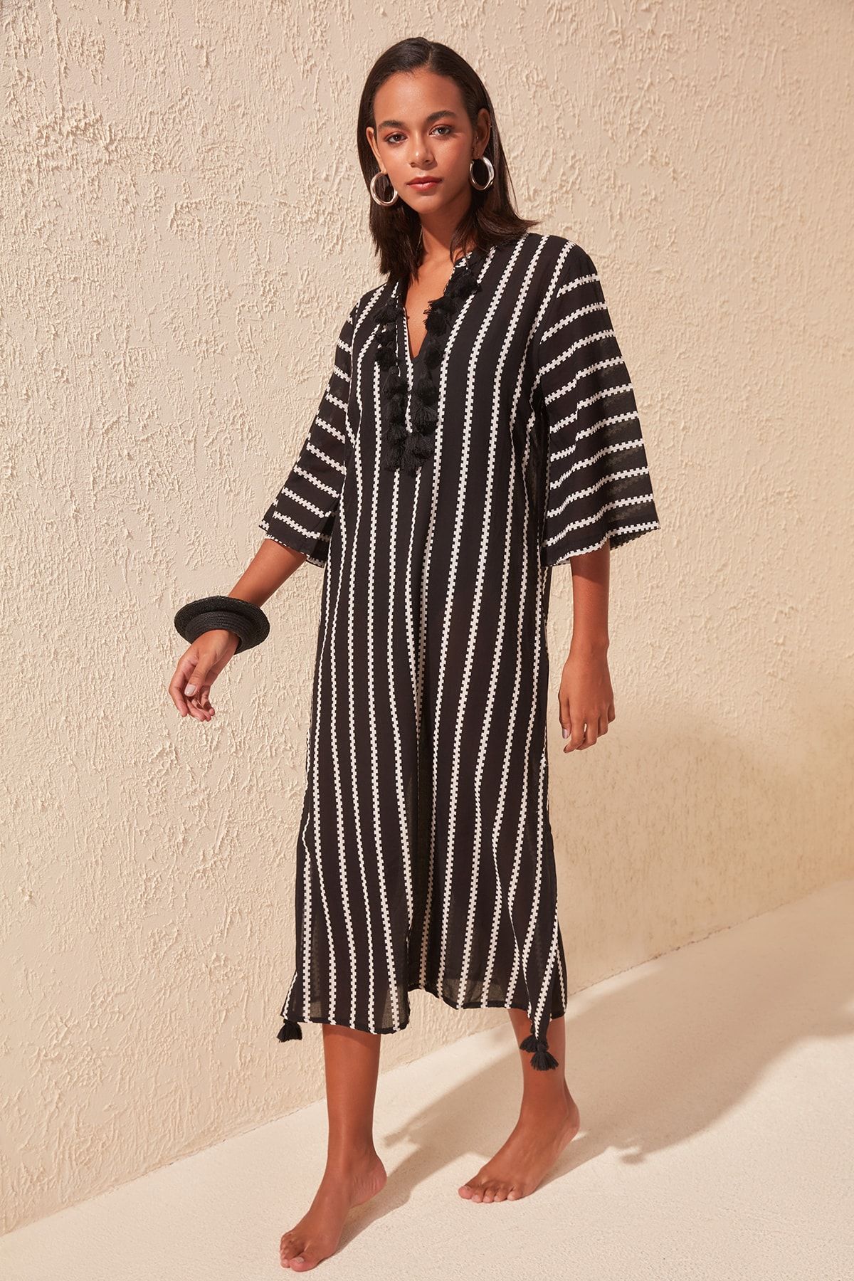 TRENDYOLMİLLA Çizgili Püskül Detaylı Vual Kimono&Kaftan TBESS20KM0024