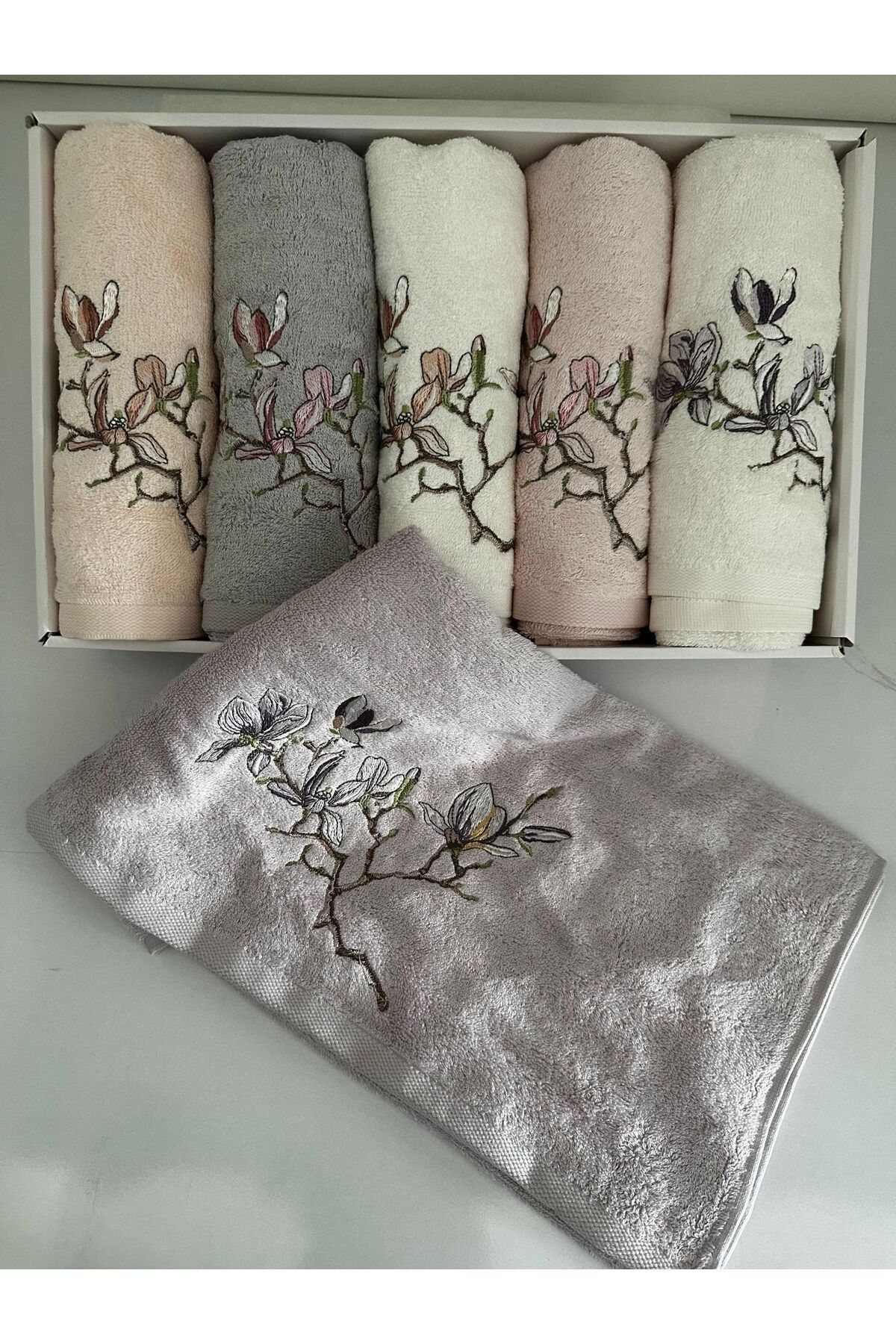 Croscill magnolia towels store