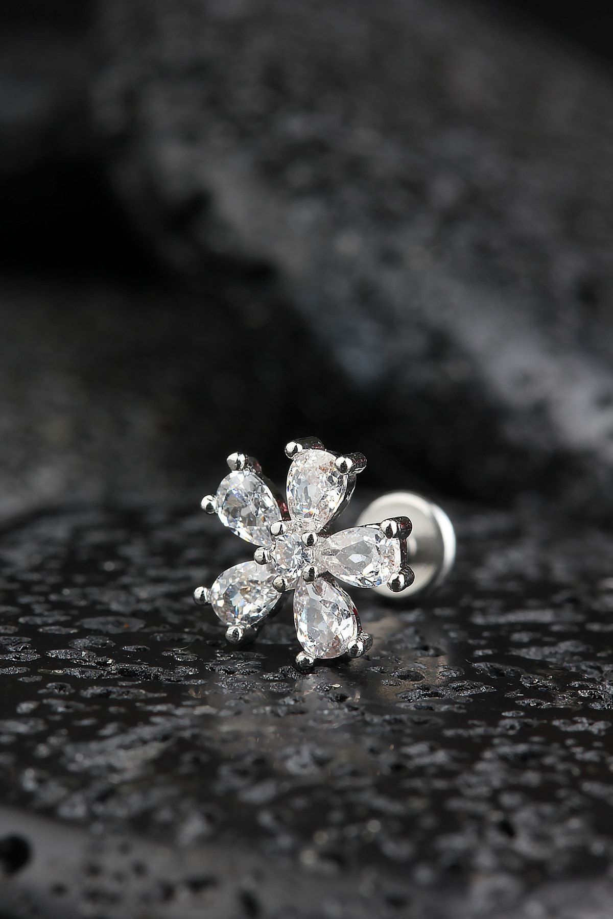 Flower labret hotsell