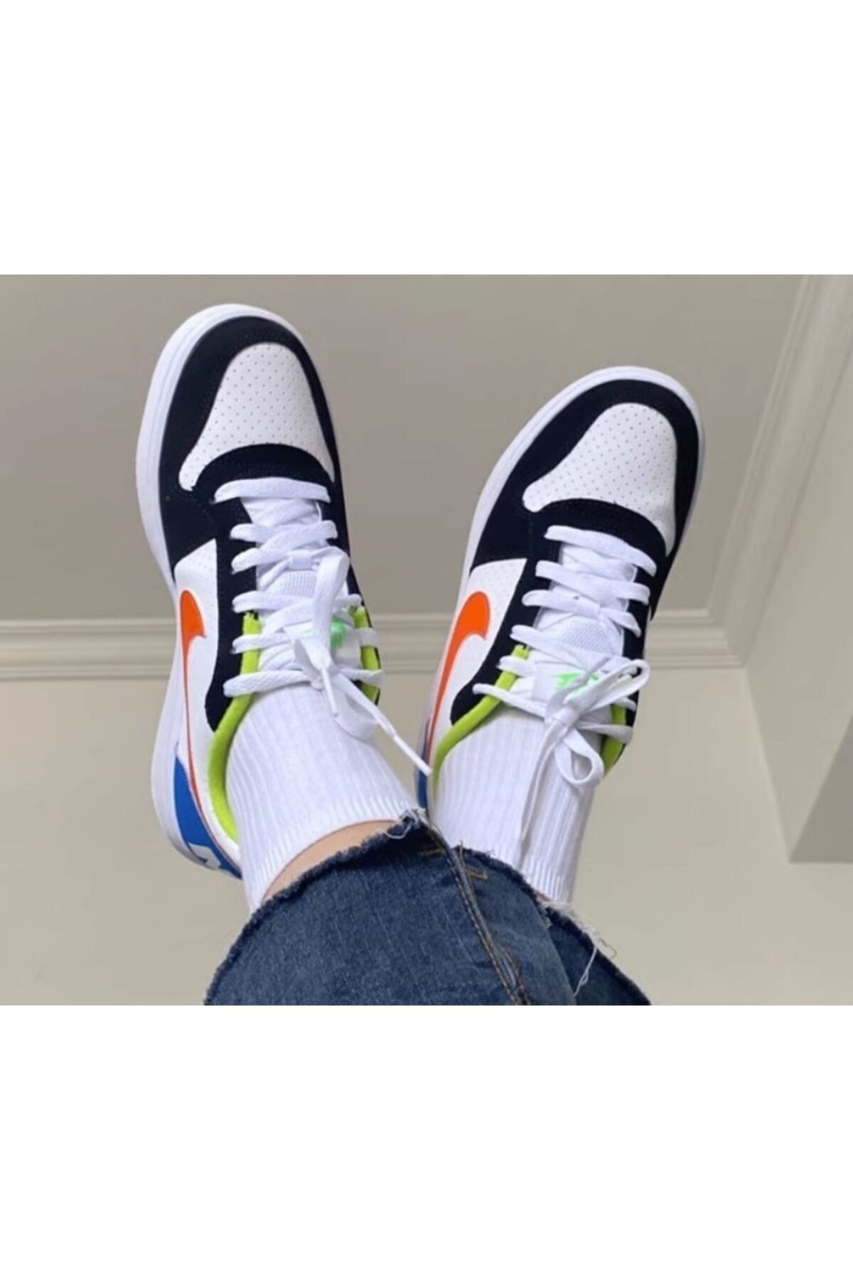Sneaker 181 on sale