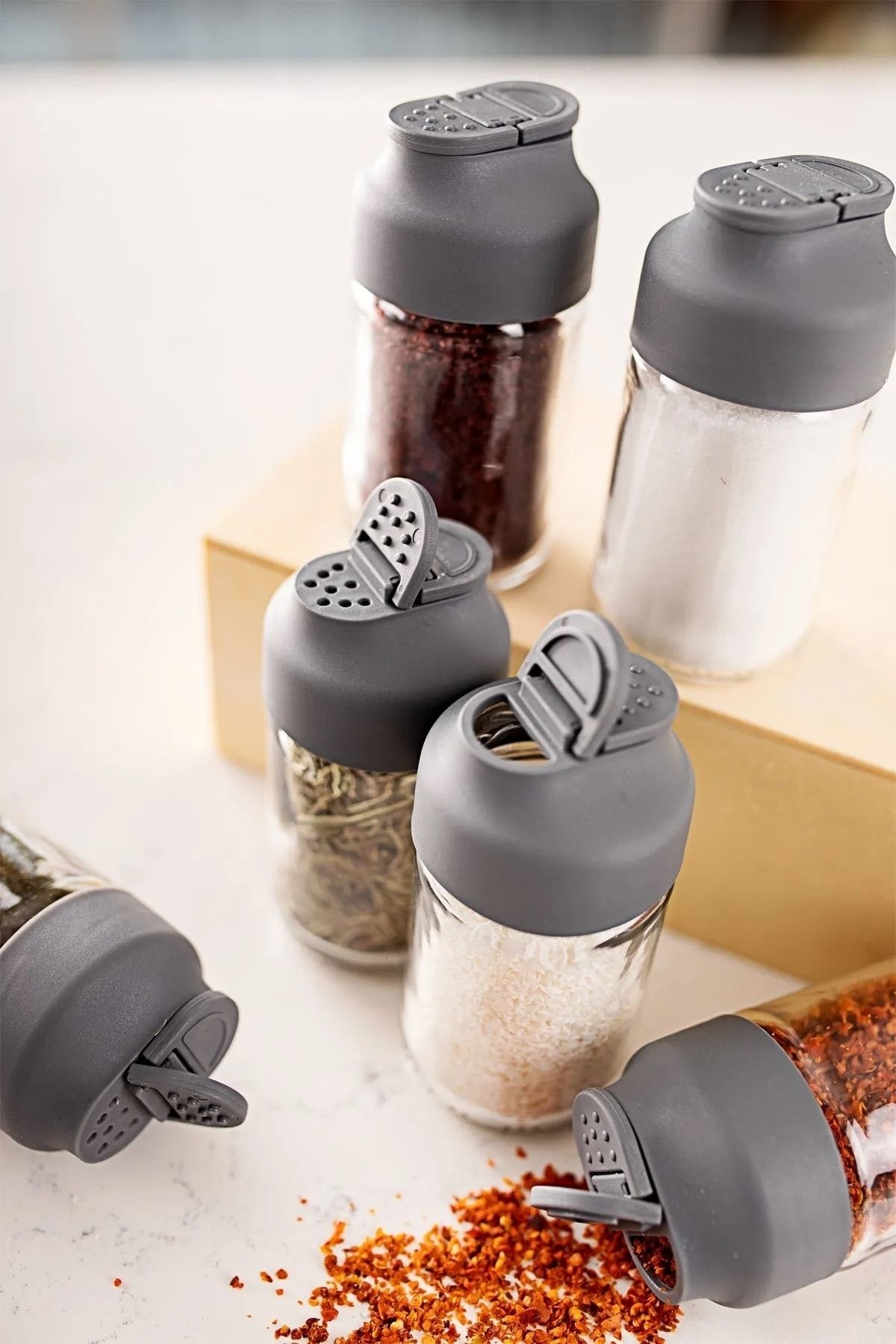 Mini glass discount spice jars
