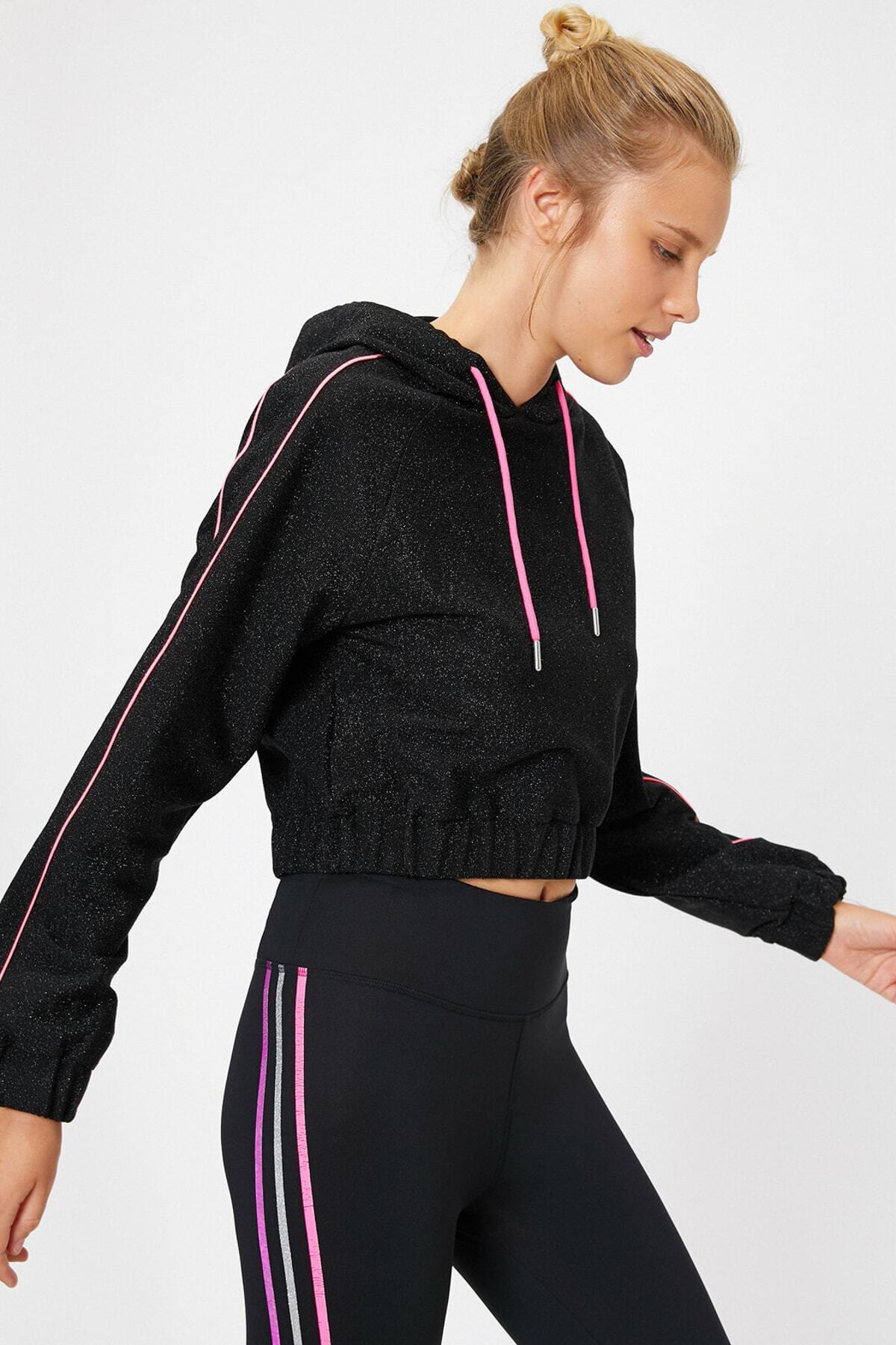 Koton Kadın Siyah Kapüsonlu Sweatshirt 0KAK12980NK