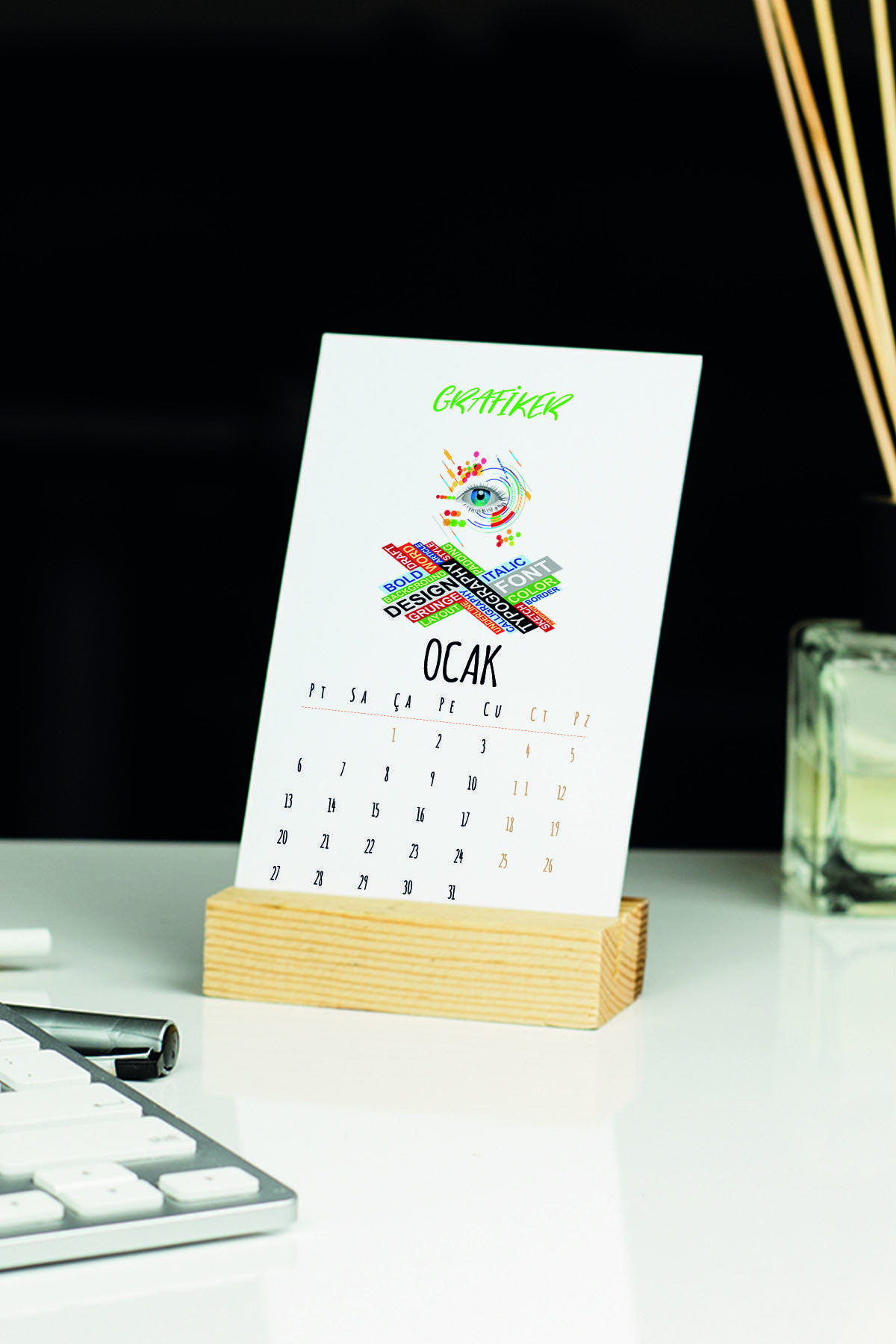 Hediyelen 2022 Grafiker Masa Takvimi