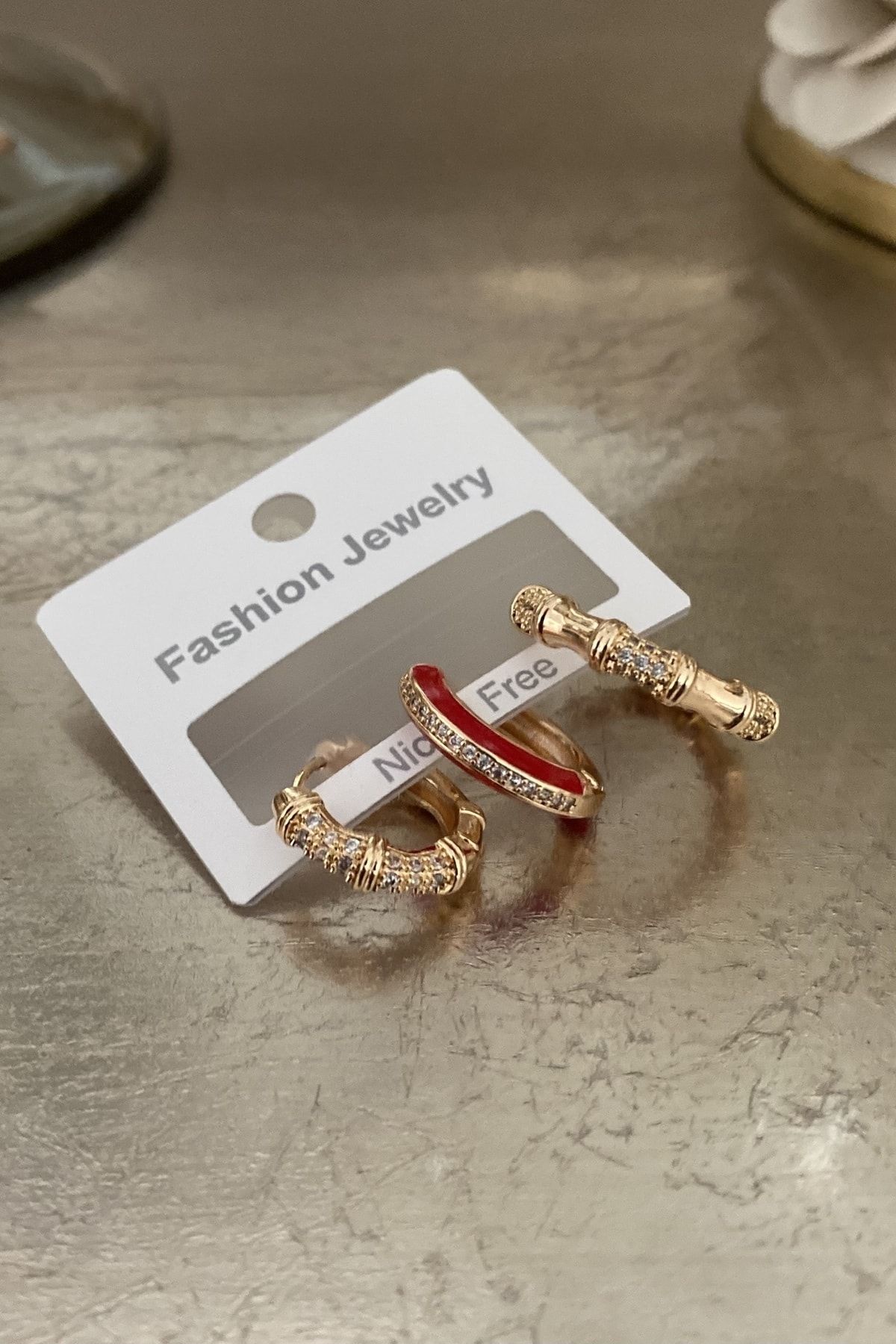 What type of gold does not tarnish best sale