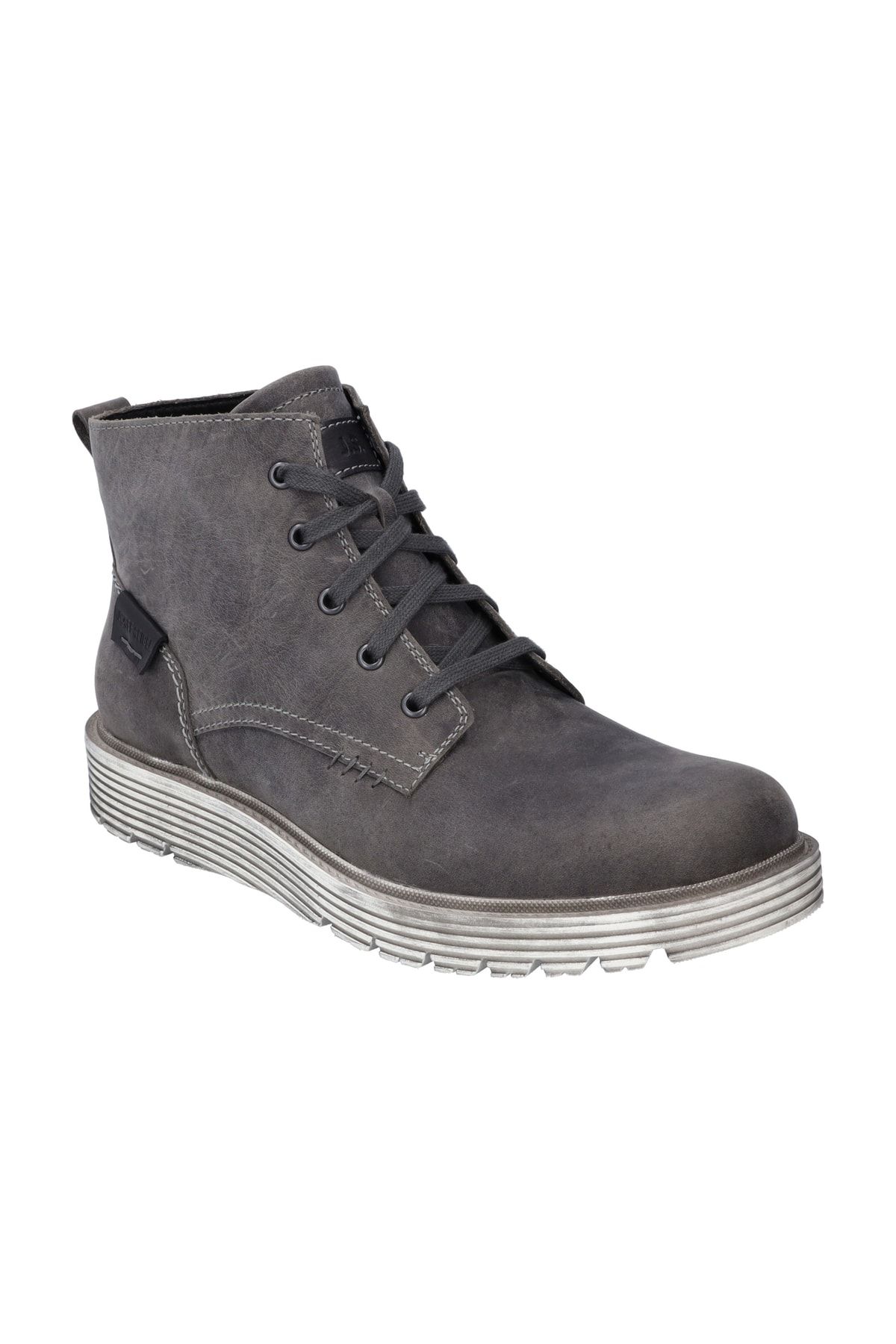 World discount vue chukka