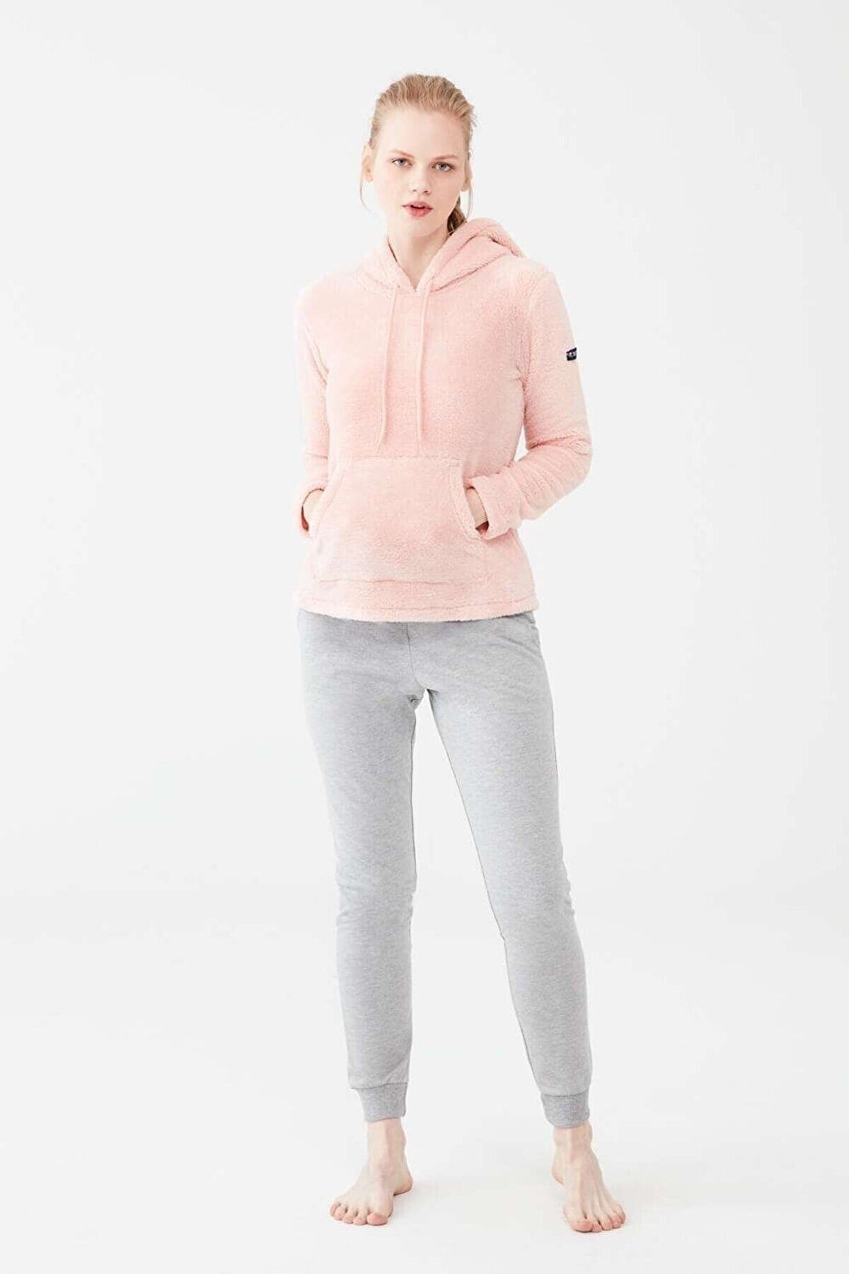 Light pink sweatsuit set discount