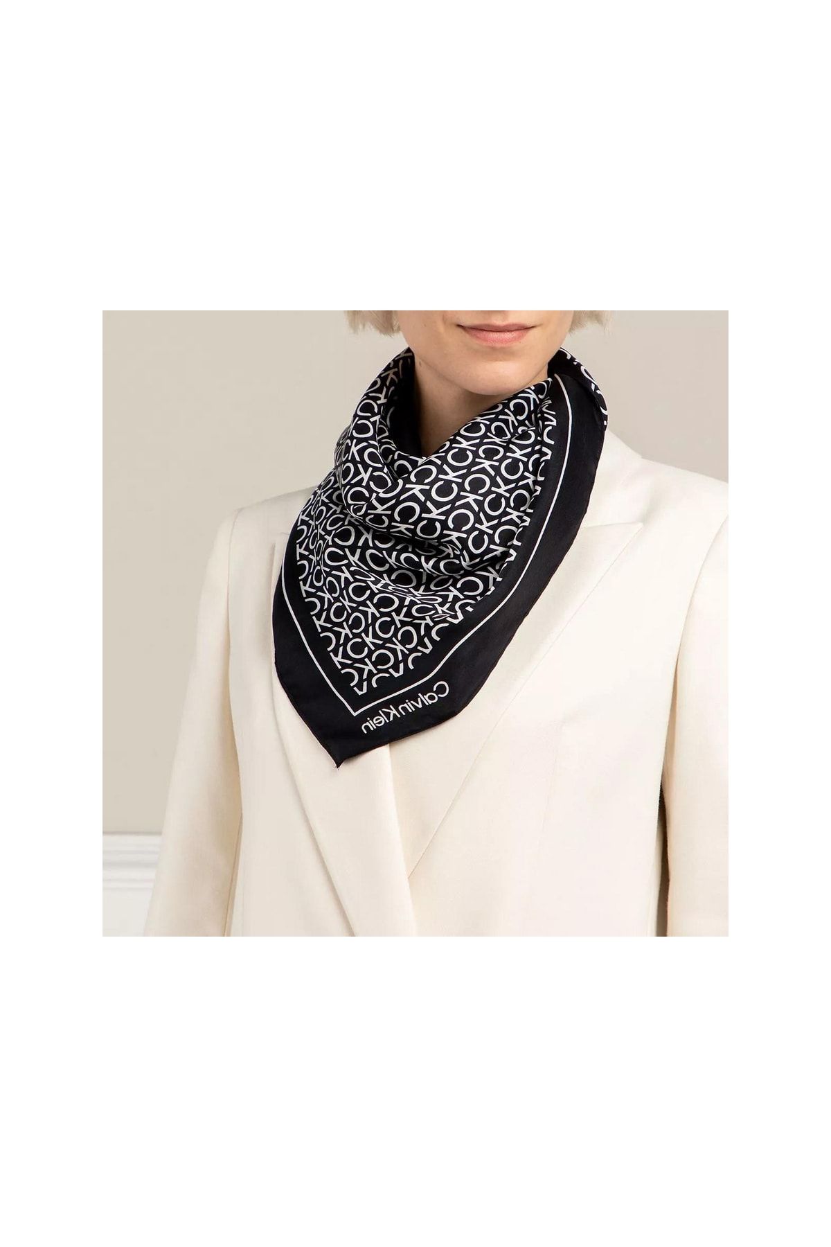 Calvin Klein Scarf Beanie Gloves Set Black Textured Trendyol