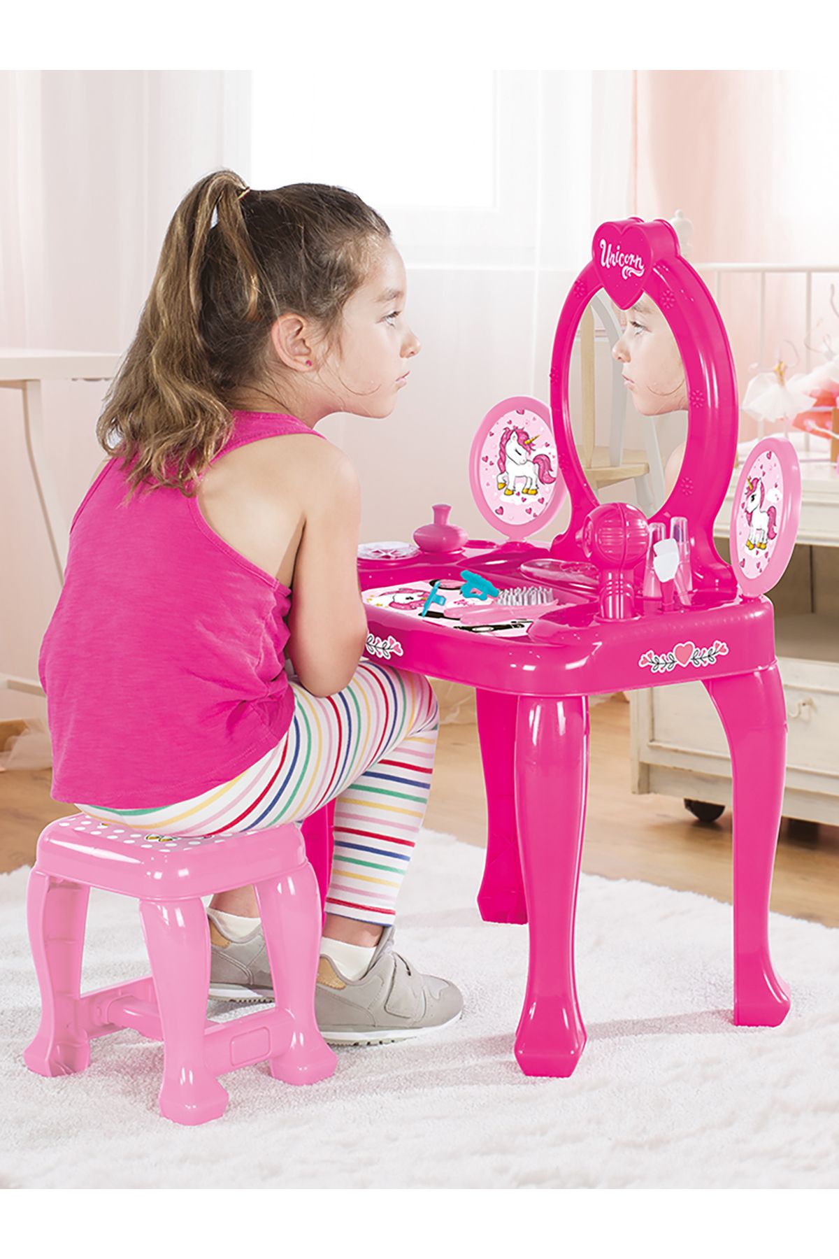 Unicorn vanity table discount and stool set