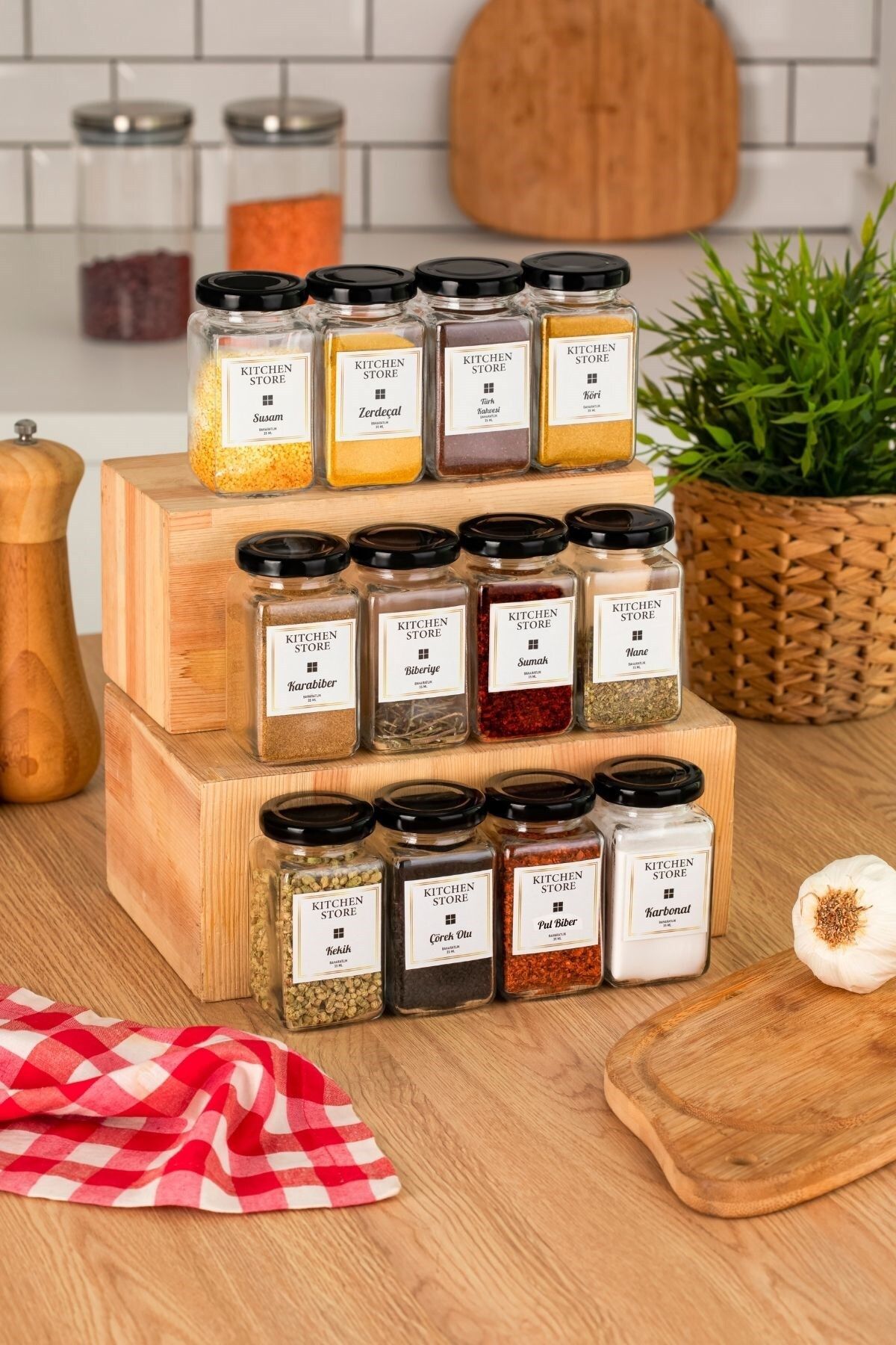 Glass spice hot sale jar lids