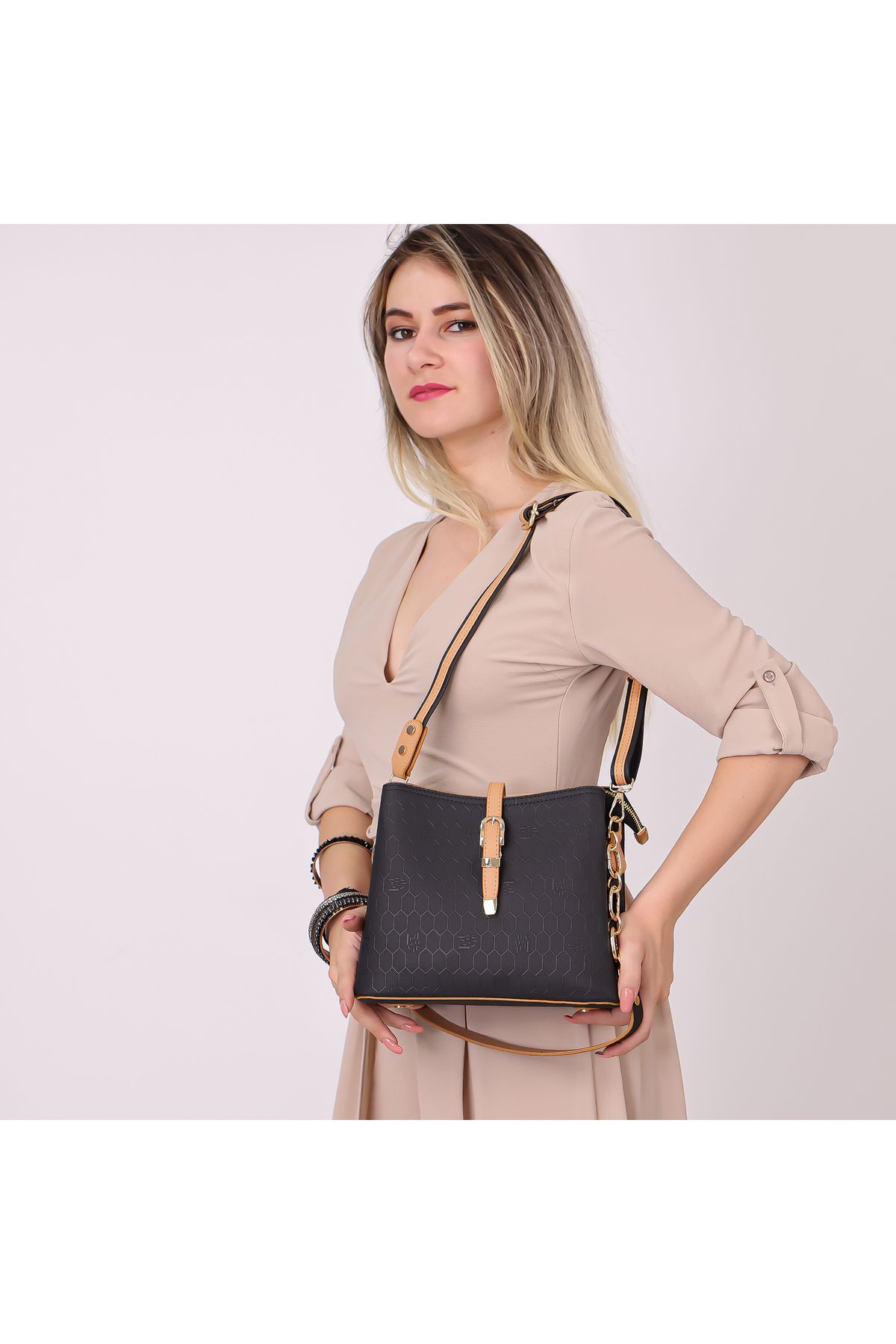 Bags with hotsell different straps