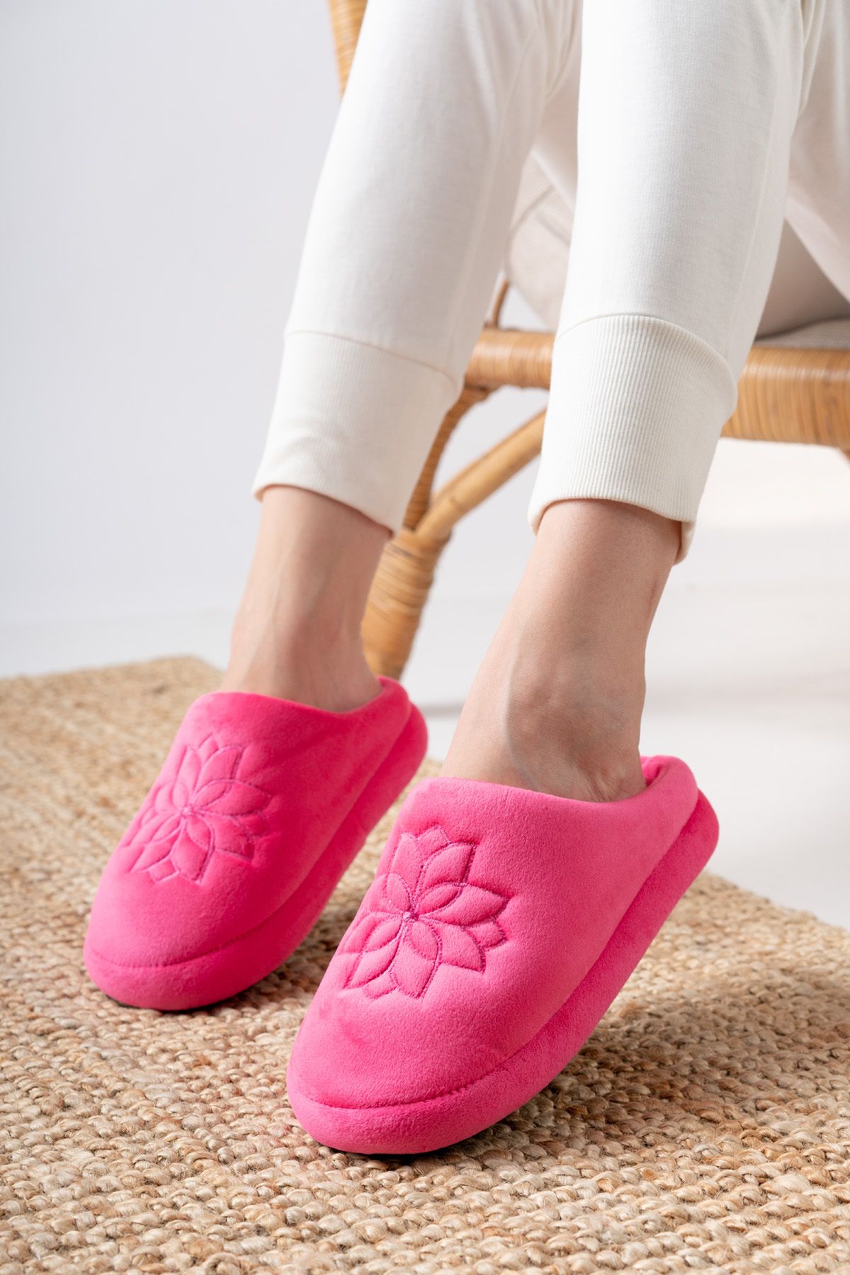 Womens velvet online house slippers