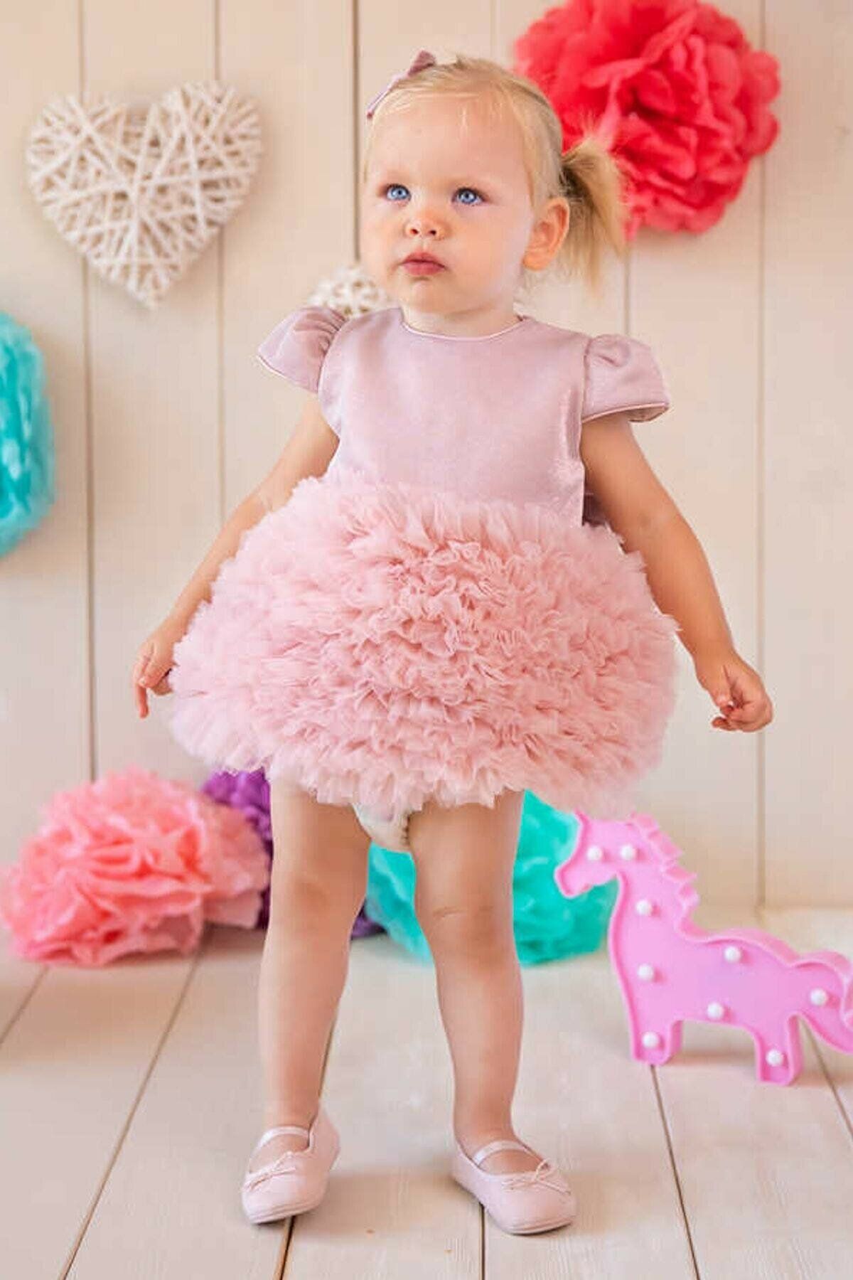 Pink tutu skirt best sale queen