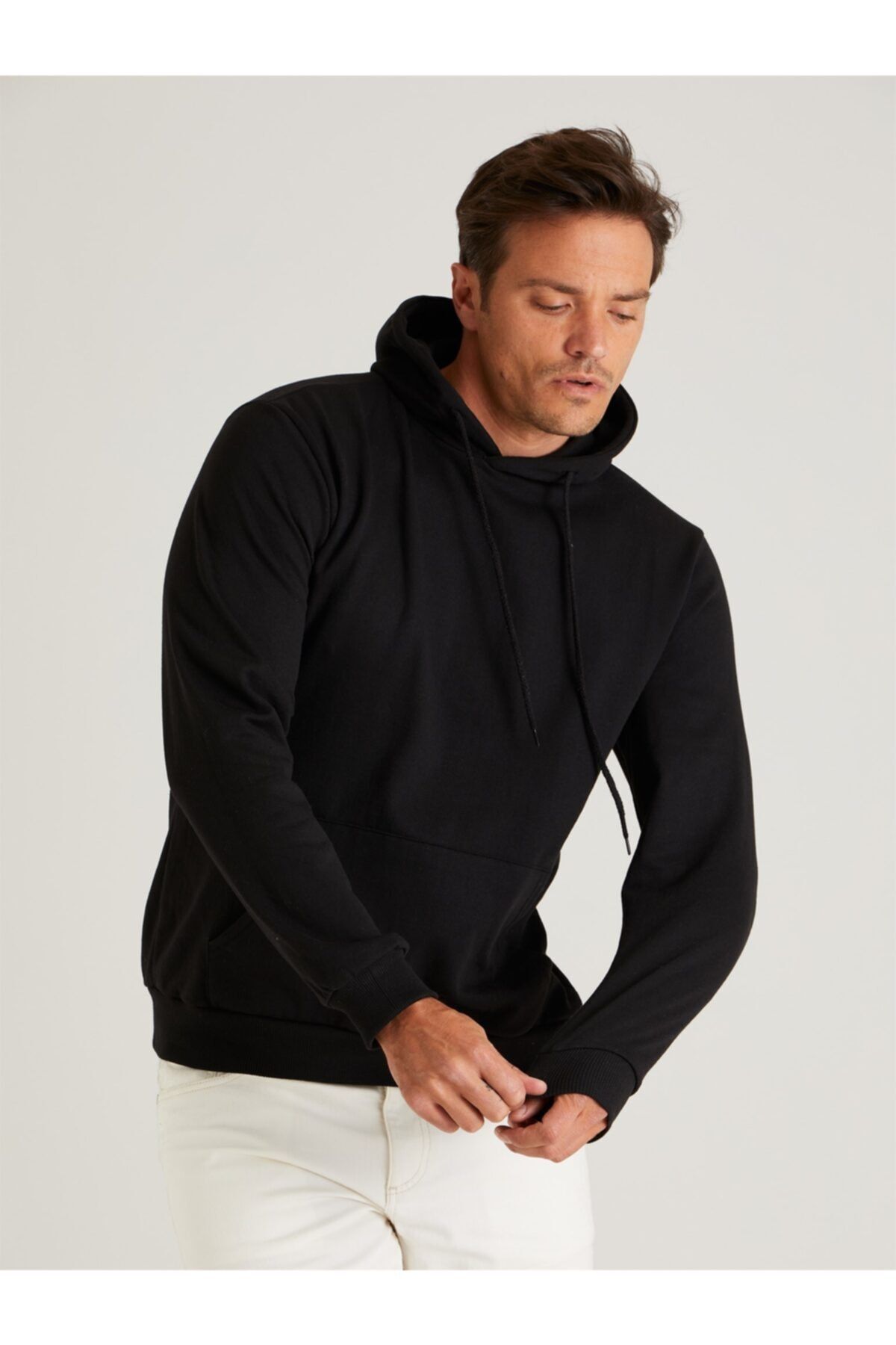 dufy siyah kapusonlu kanguru cepli erkek sweatshirt modern fit fiyati yorumlari trendyol
