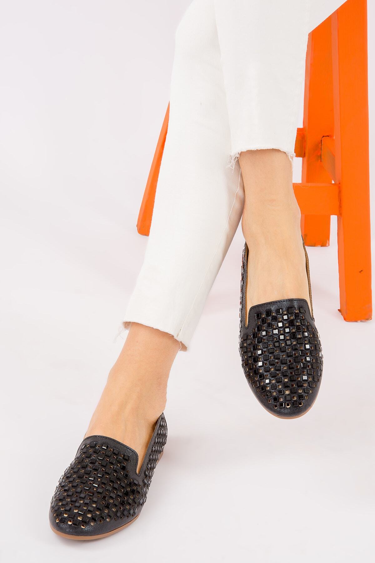 Fox Shoes Siyah Kadın Ayakkabı H242266414