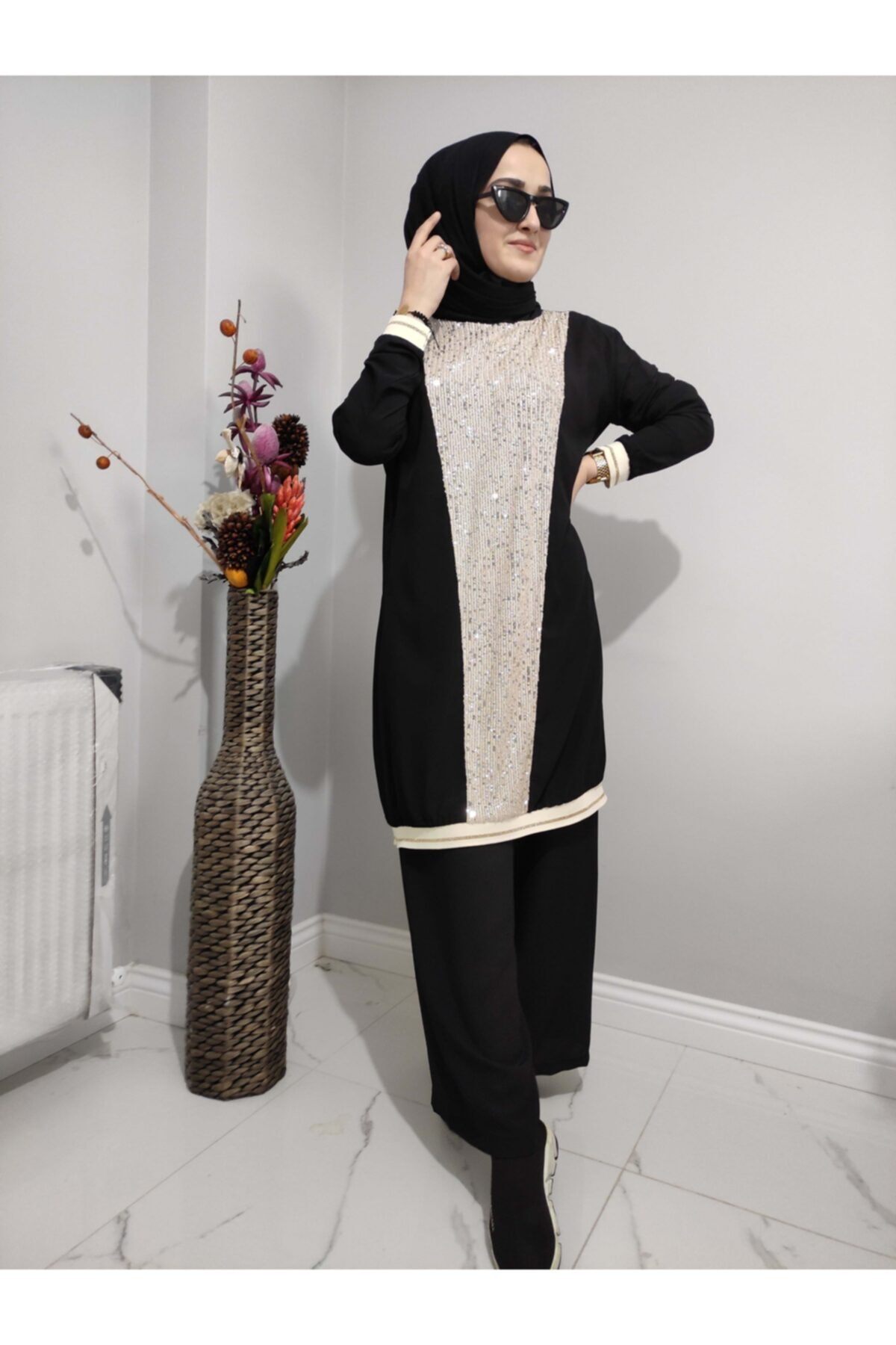 AYSUN AYDEMİR Payet Detaylı Siyah Tesettür Eşofman Takımı