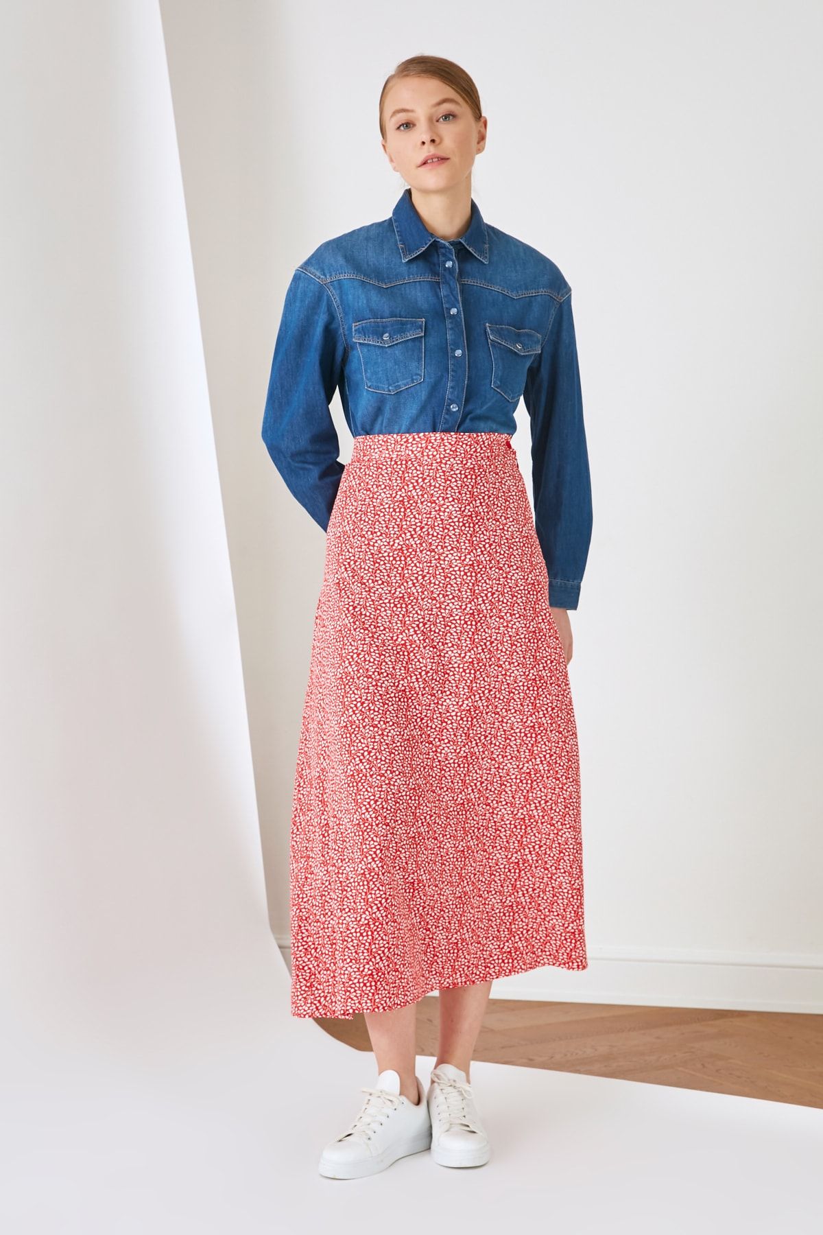 Trendyol Modest Kırmızı Çiçek Baskılı Viskon Tesettür Etek TCTSS21ET0497