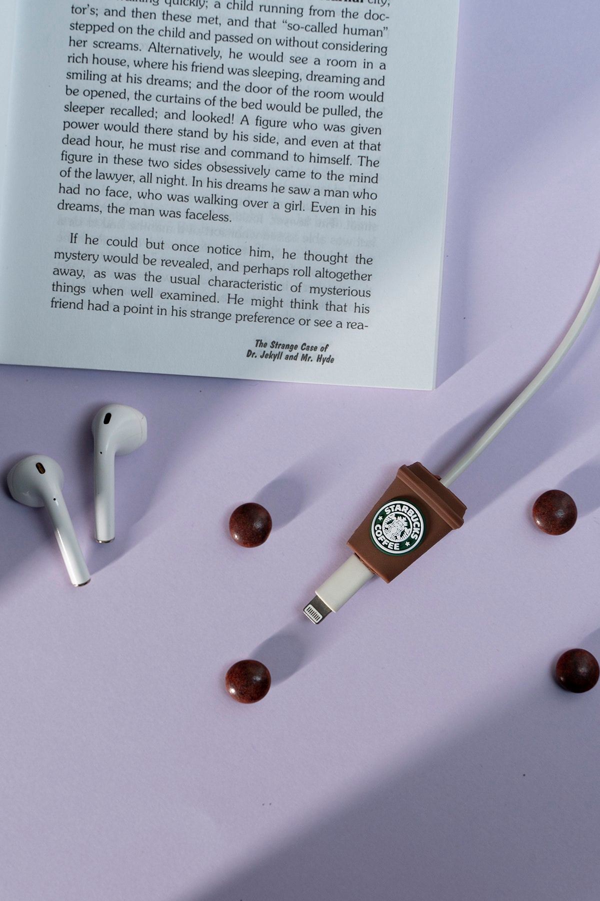 mooodcase Silikonlu Coffee Brown Kablo Koruyucu
