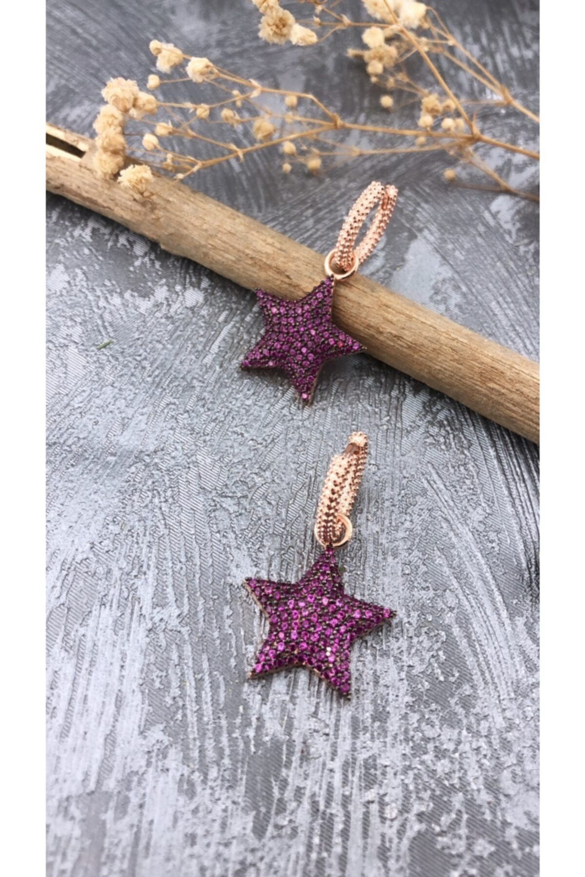 Joel Jewelry Yakut Taşlı Pembe Altın Kaplamalı Yıldızlı Sallantılı Gümüş Küpe