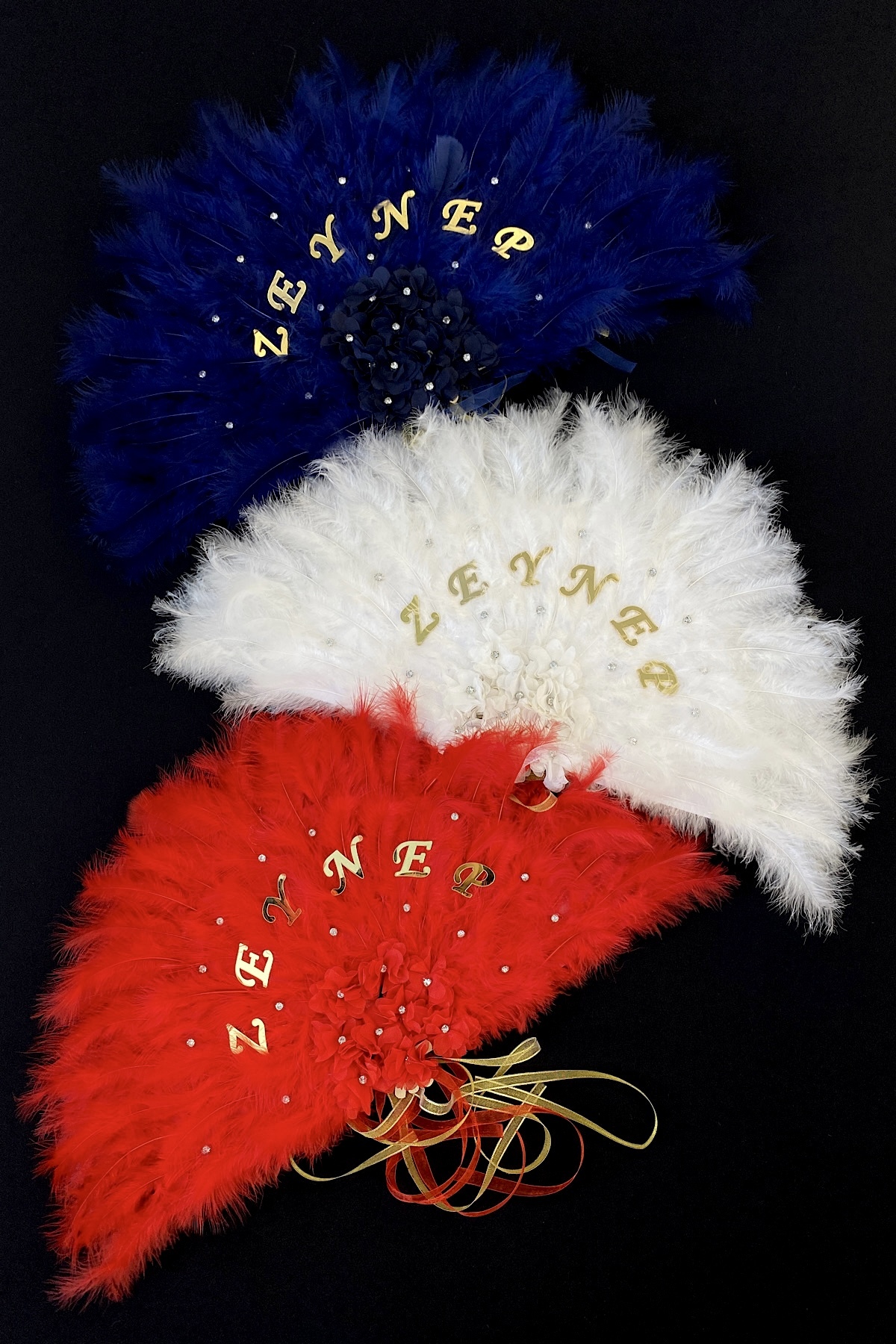 لباس عروس بنفش، مهمانی مجرد، عروس، ساقدوش، شب حنا، ختنه، پر چوبی