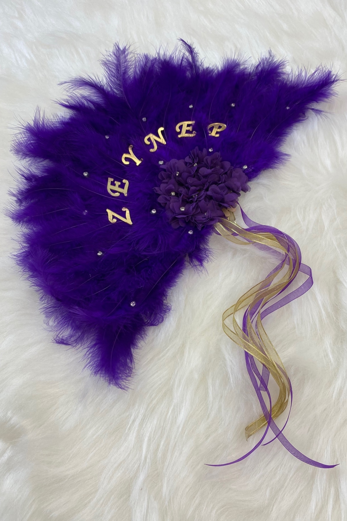 لباس عروس بنفش، مهمانی مجرد، عروس، ساقدوش، شب حنا، ختنه، پر چوبی