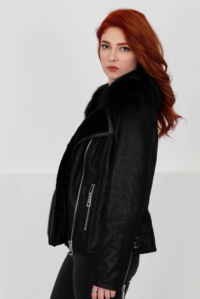 Siyah Hakiki Deri Mont, Özel Kürklü Yaka, Içi Kürklü, Gümüş Fermuar Detaylı - 103222 Image 2