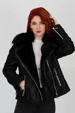 Siyah Hakiki Deri Mont, Özel Kürklü Yaka, Içi Kürklü, Gümüş Fermuar Detaylı - 103222 Image 0