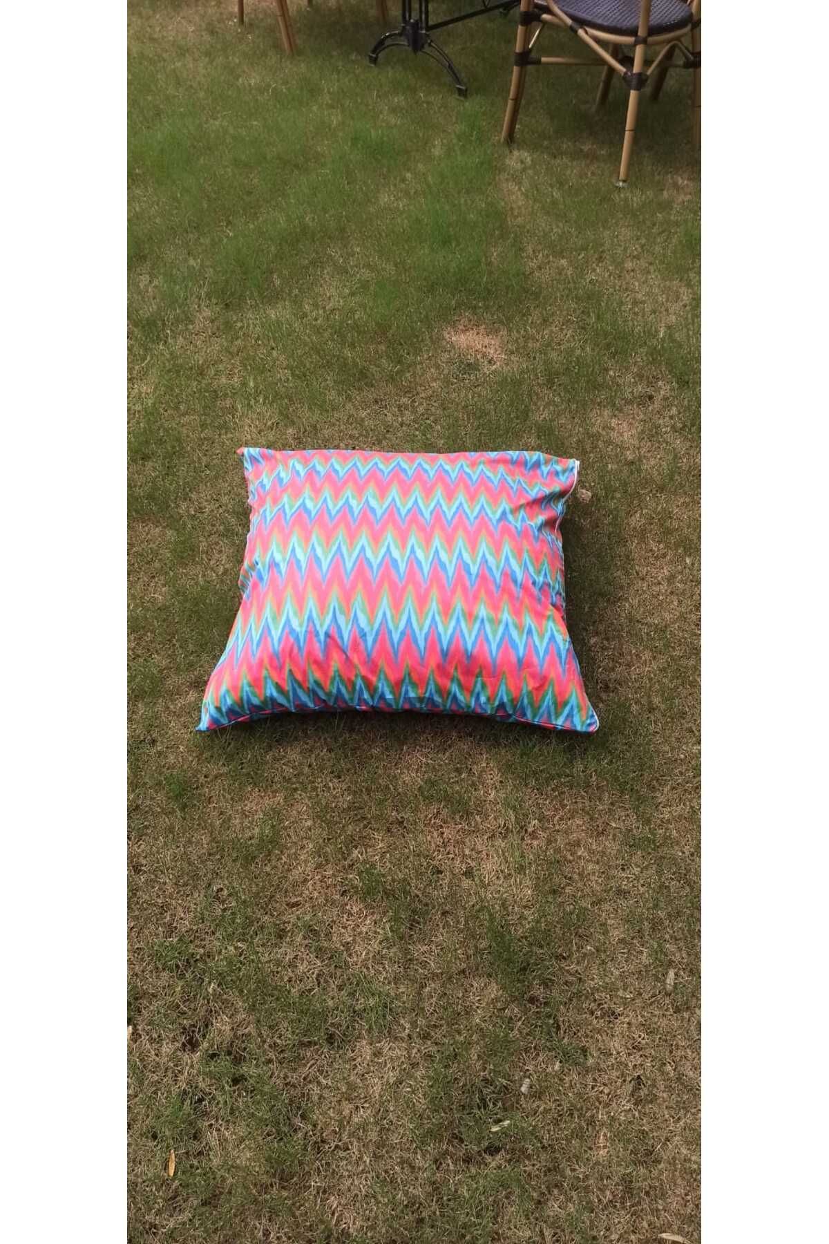 Floor outlet pillow case