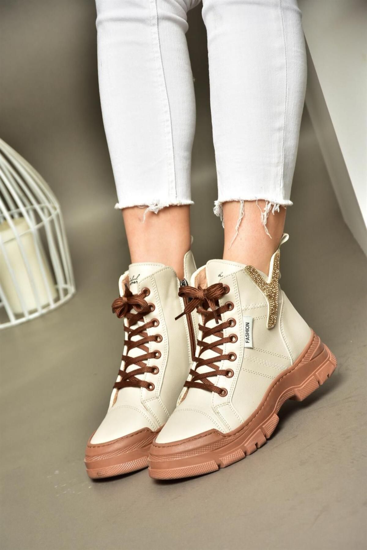 Boots the fox tan store