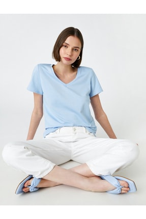 V Yaka Kısa Kollu Basic Tiş&ouml;rt