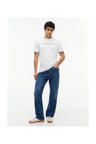 https://cdn.dsmcdn.com/sfweb-pdp/images/product-placeholder-v2.jpeg