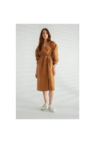 https://cdn.dsmcdn.com/sfweb-pdp/images/product-placeholder-v2.jpeg