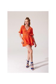 https://cdn.dsmcdn.com/sfweb-pdp/images/product-placeholder-v2.jpeg