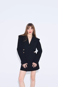 https://cdn.dsmcdn.com/sfweb-pdp/images/product-placeholder-v2.jpeg
