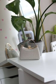 https://cdn.dsmcdn.com/sfweb-pdp/images/product-placeholder-v2.jpeg