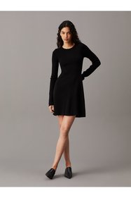 https://cdn.dsmcdn.com/sfweb-pdp/images/product-placeholder-v2.jpeg