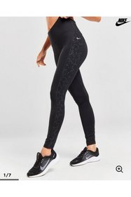 https://cdn.dsmcdn.com/sfweb-pdp/images/product-placeholder-v2.jpeg