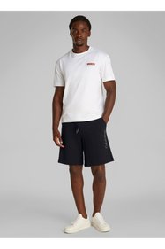 https://cdn.dsmcdn.com/sfweb-pdp/images/product-placeholder-v2.jpeg