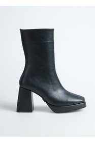 https://cdn.dsmcdn.com/sfweb-pdp/images/product-placeholder-v2.jpeg