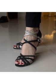 https://cdn.dsmcdn.com/sfweb-pdp/images/product-placeholder-v2.jpeg