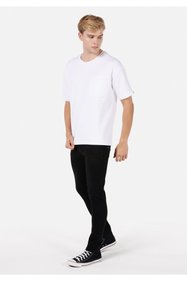 https://cdn.dsmcdn.com/sfweb-pdp/images/product-placeholder-v2.jpeg