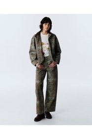 https://cdn.dsmcdn.com/sfweb-pdp/images/product-placeholder-v2.jpeg