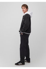 https://cdn.dsmcdn.com/sfweb-pdp/images/product-placeholder-v2.jpeg
