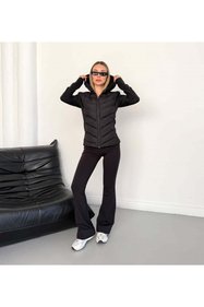 https://cdn.dsmcdn.com/sfweb-pdp/images/product-placeholder-v2.jpeg