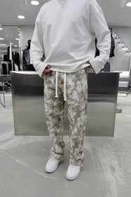 https://cdn.dsmcdn.com/sfweb-pdp/images/product-placeholder-v2.jpeg
