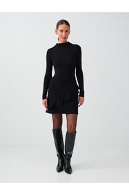 https://cdn.dsmcdn.com/sfweb-pdp/images/product-placeholder-v2.jpeg