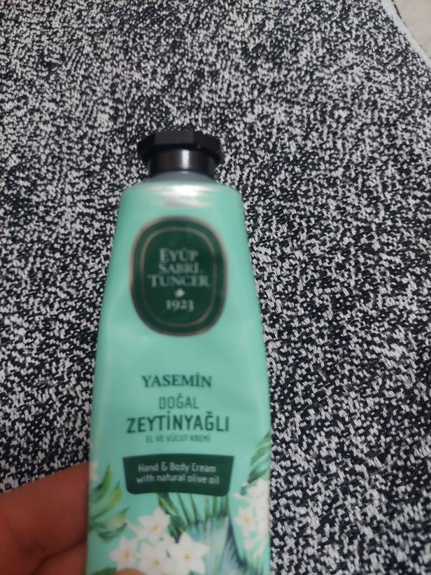 Yasemin Doğal Zeytinyağlı El ve Vücut Kremi 50 ml | Eyüp Sabri Tuncer