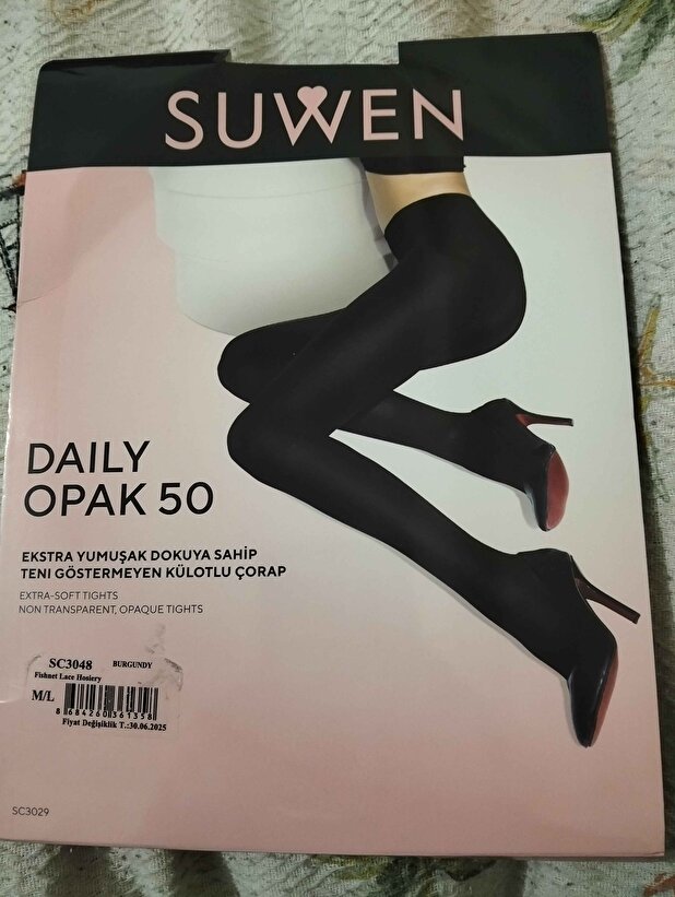 Siyah Fishnet Lace Külotlu Çorap | SUWEN