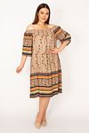 Große Größen in Kleid - Mehrfarbig - Basic